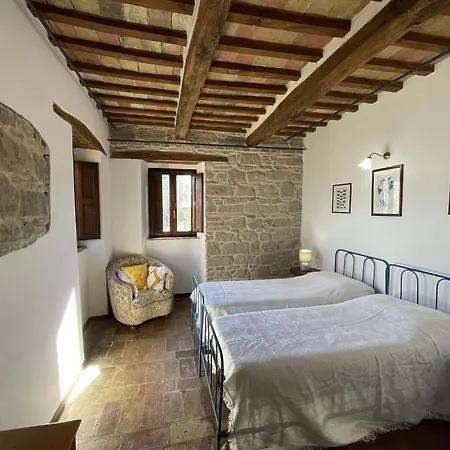 Dom wakacyjny Spacious In With Swimming Pool Amandola