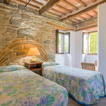 Spacious In With Swimming Pool * Amandola