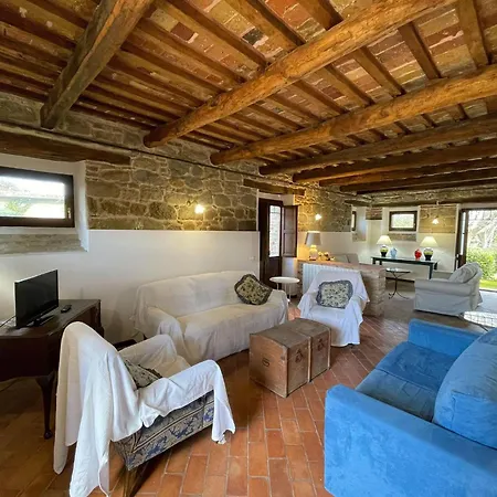 Spacious In With Swimming Pool * Amandola