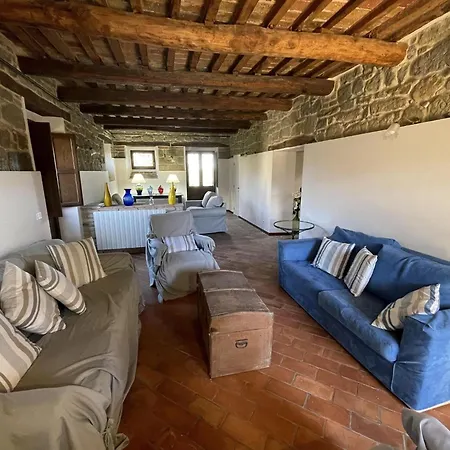 Spacious In With Swimming Pool Casa de Férias